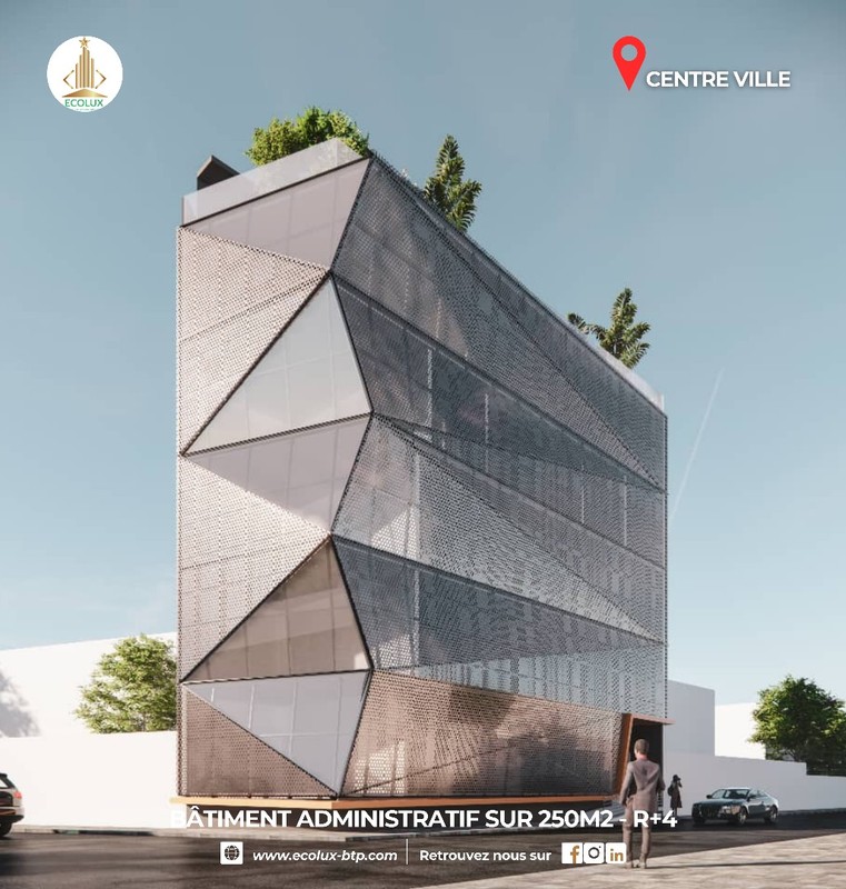 Bâtiment R+4 à Dakar